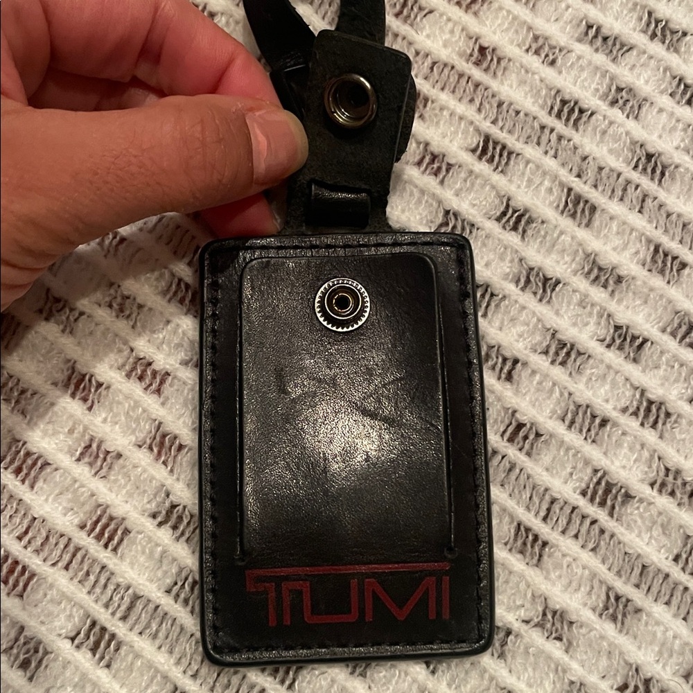 Tumi Black Leather Luggage Tag with Red Logo Accent - Picture 7 of 10
